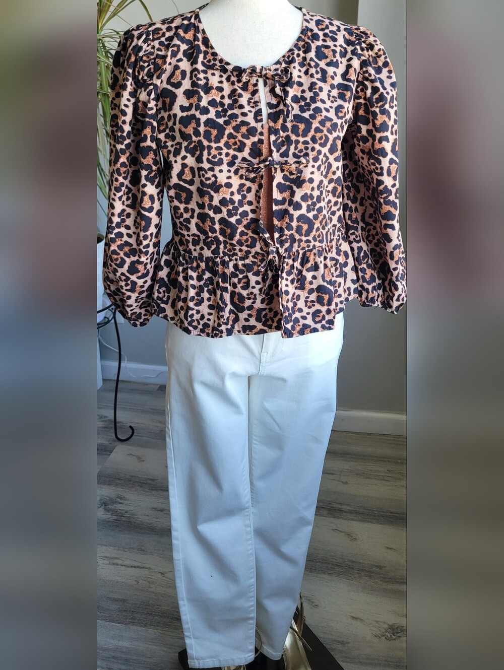 Sim & Sam Leopard Print Tie Front Peplum Blouse Puff Sleeve Top Size M